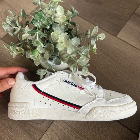 Adidas Kids White and Navy Sneakers Size 3 1/2 - Picture 4 of 9